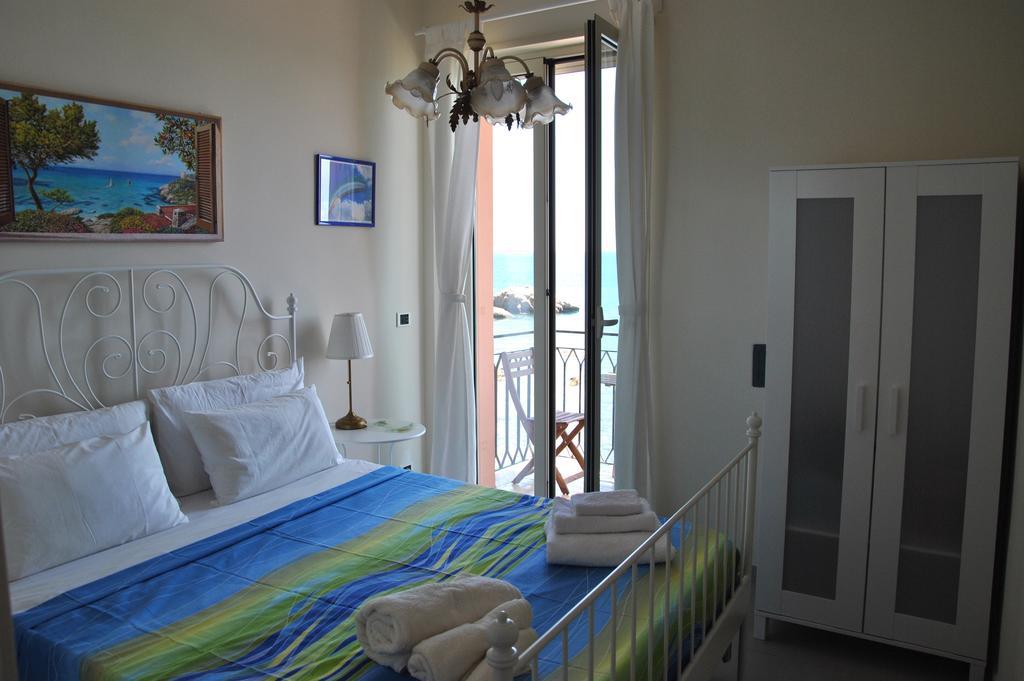 Taorminaxos Wonderful Seaview Lägenhet Giardini Naxos Exteriör bild