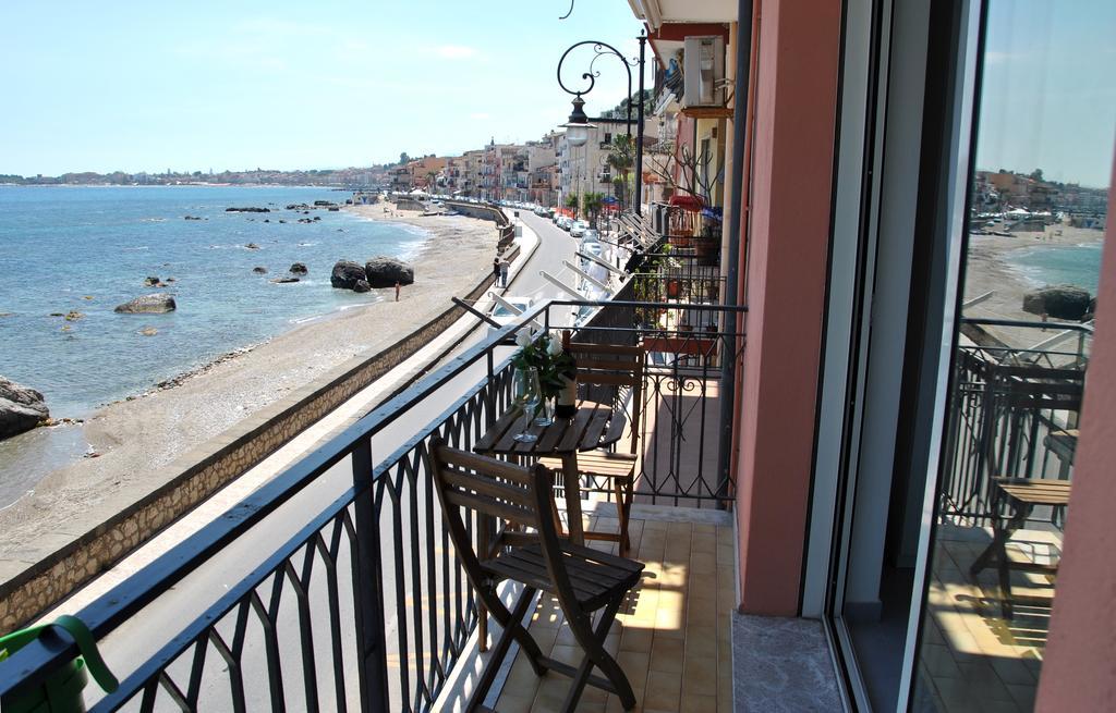 Taorminaxos Wonderful Seaview Lägenhet Giardini Naxos Exteriör bild